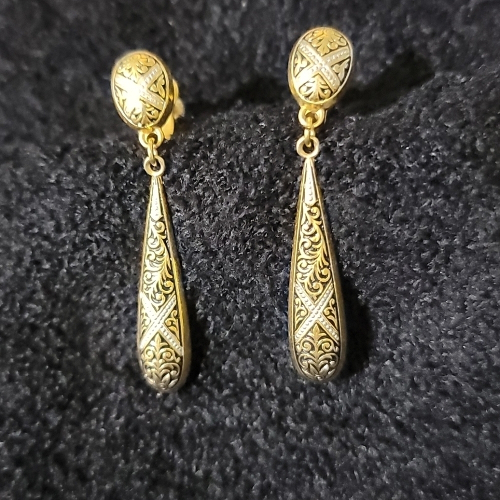 Spanish Damascene Art Clip Earrings - Picture 3 of 5